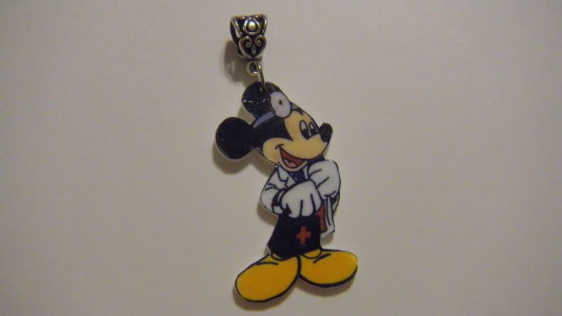 Disney Mickey Mouse Doctor Pendant   gift DR nurse CUTE  