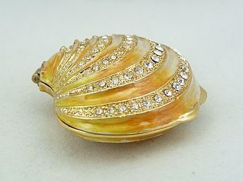   Pewter Swarovski Bejeweled Sea Shell Trinket Box   Clam  